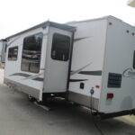 2011 Cougar 299 RKS - Image 4