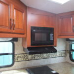 2011 Cougar 299 RKS - Image 13