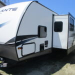 2023 Crossroads Volante 32 FB - Image 2