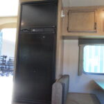 2017 Starcraft Launch UltraLite 26BHS - Image 17