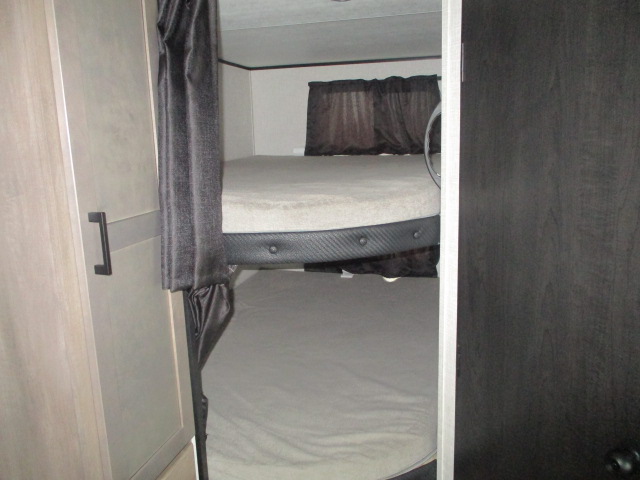 2025 Jayco 284 BHS - Image 11