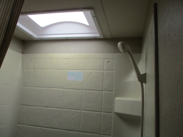 2015 Jayco 24 FBS - Image 11
