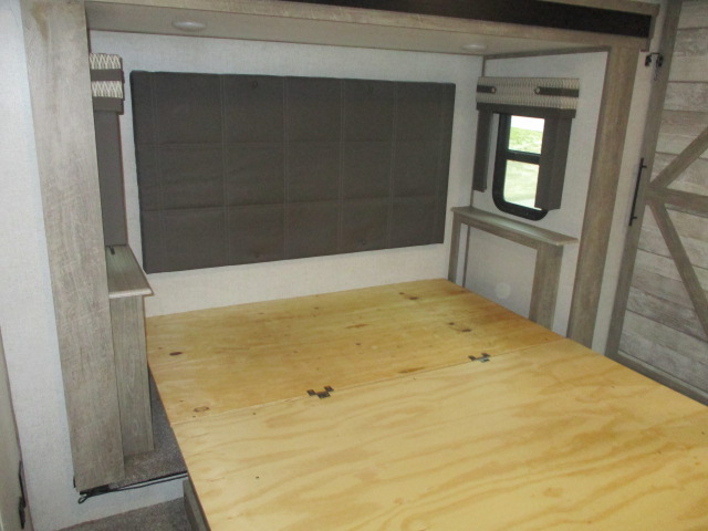 2021 Heritage Glen 370 BL - Image 29