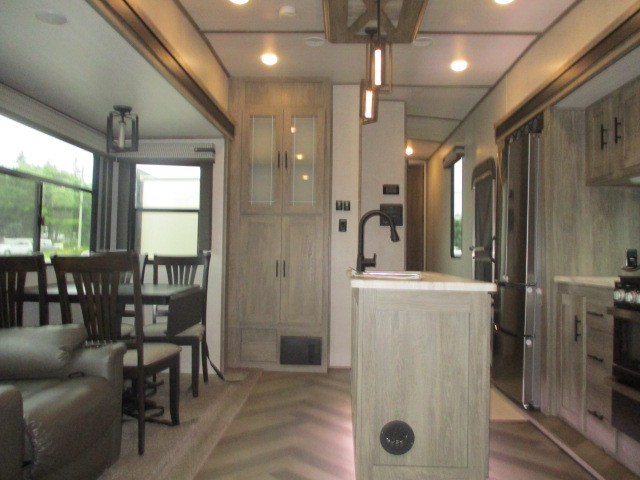 2021 Heritage Glen 370 BL - Image 36