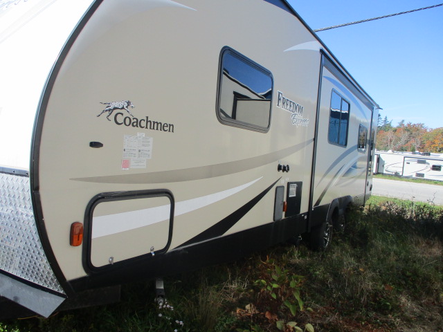 2017 Coachmen 281 RLDS - Image 2