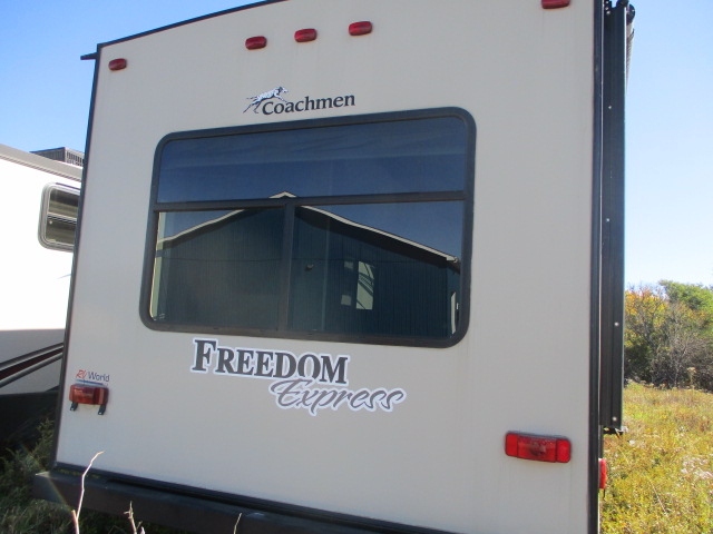 2017 Coachmen 281 RLDS - Image 5