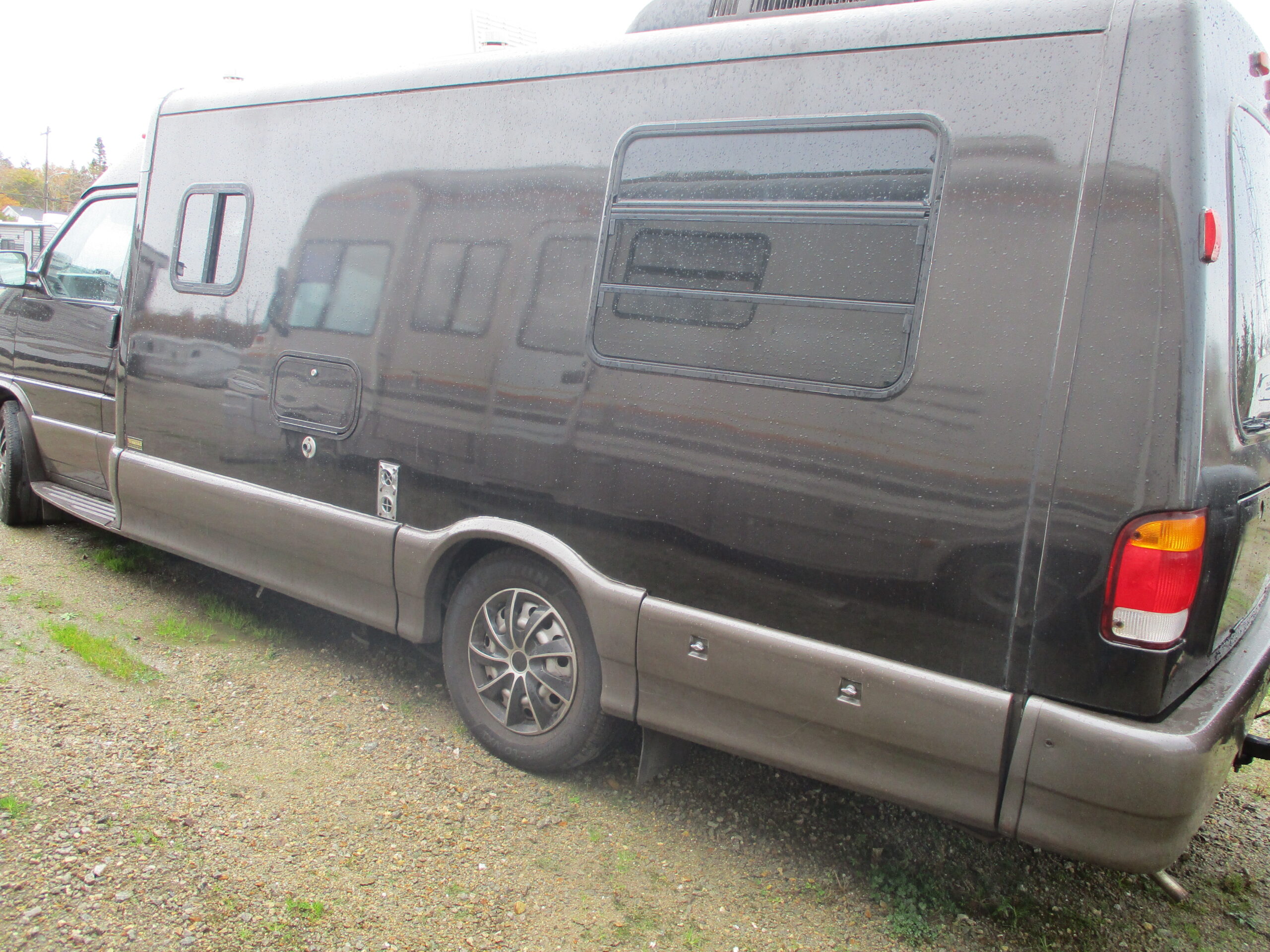 2002 VW Winnebago Rialta 22HD - Image 3