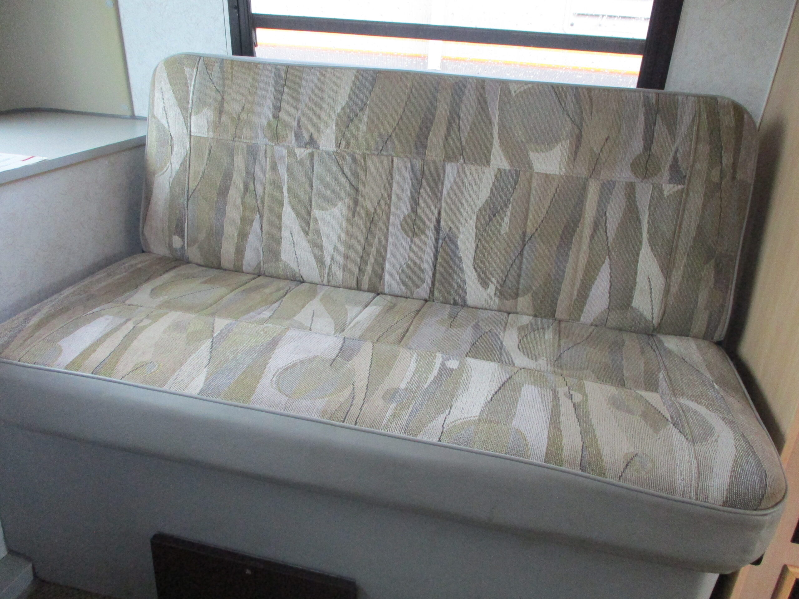 2002 VW Winnebago Rialta 22HD - Image 23