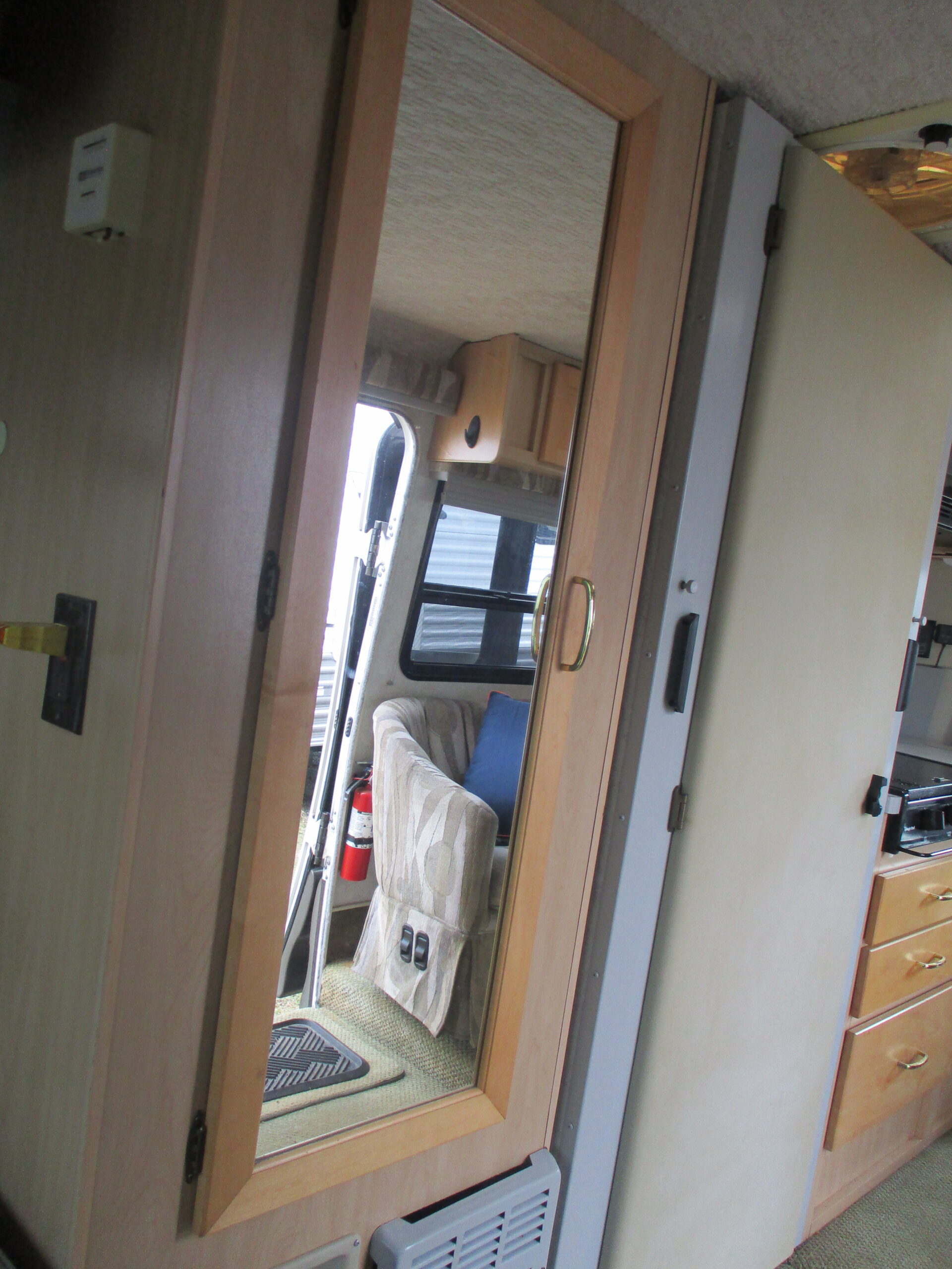2002 VW Winnebago Rialta 22HD - Image 24